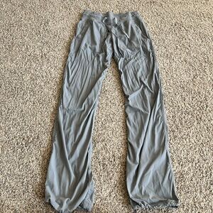 Grey lulu lemon pants